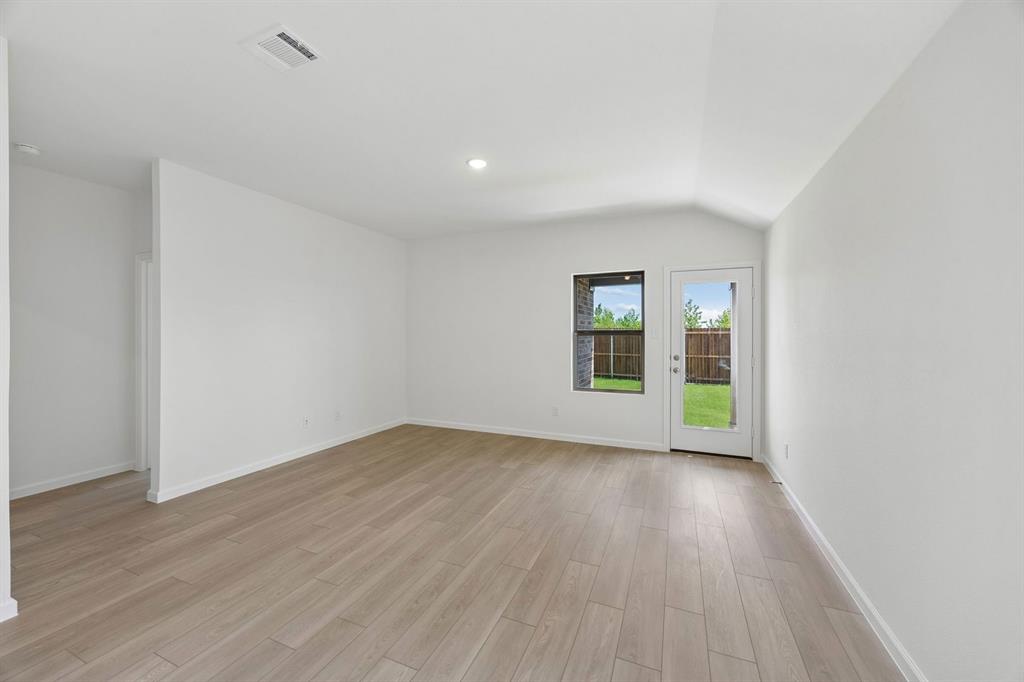 839 Hillcrest Boulevard Property Photo 10