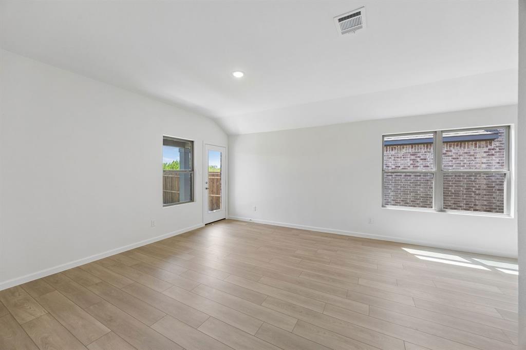 839 Hillcrest Boulevard Property Photo 13