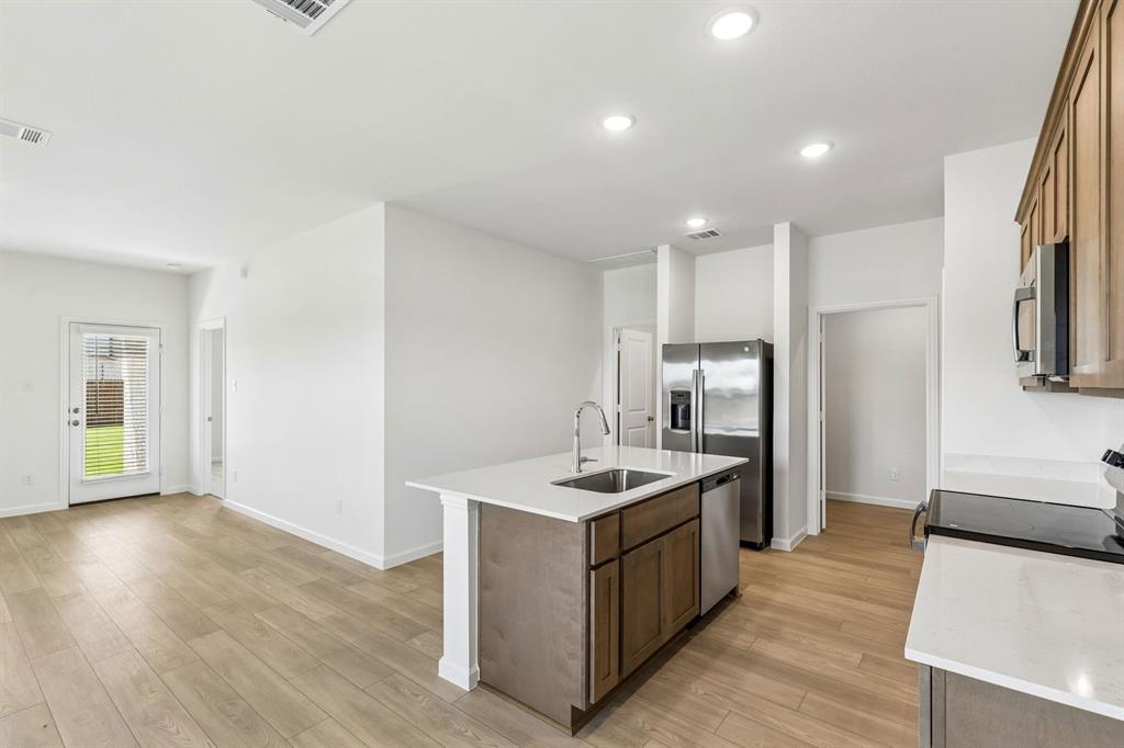 852 Hillcrest Boulevard Property Photo 3