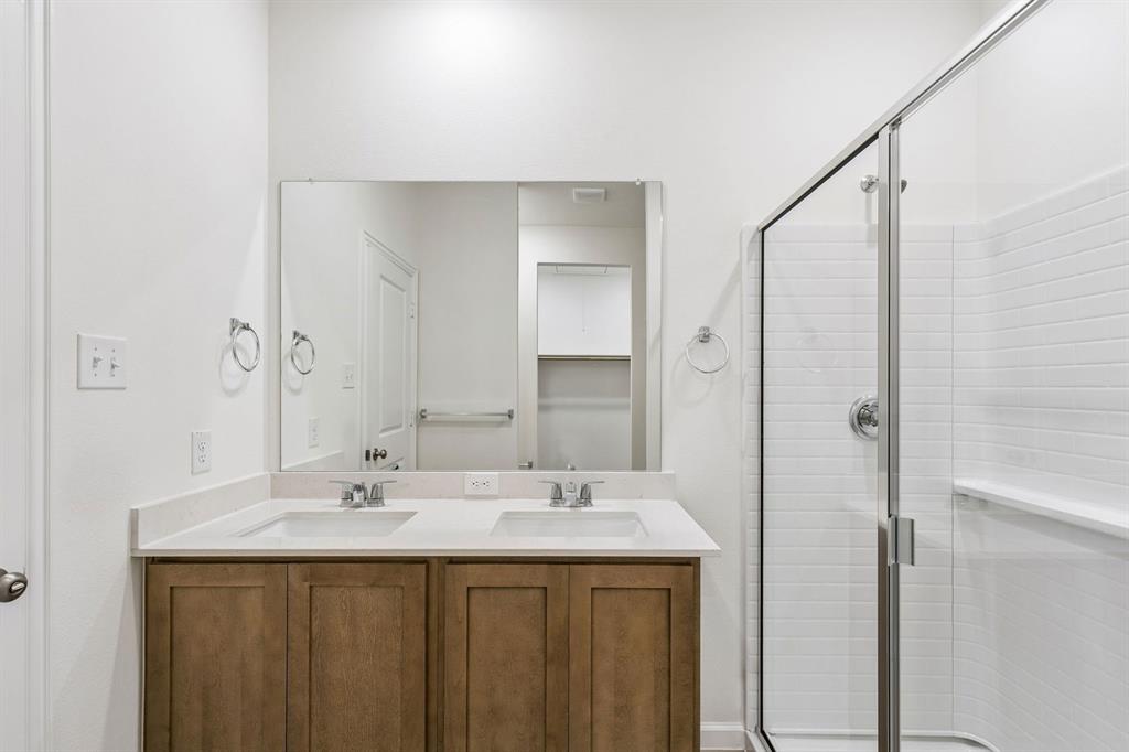 852 Hillcrest Boulevard Property Photo 14