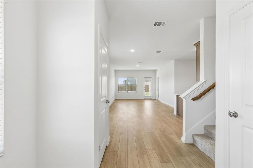 852 Hillcrest Boulevard Property Photo 24