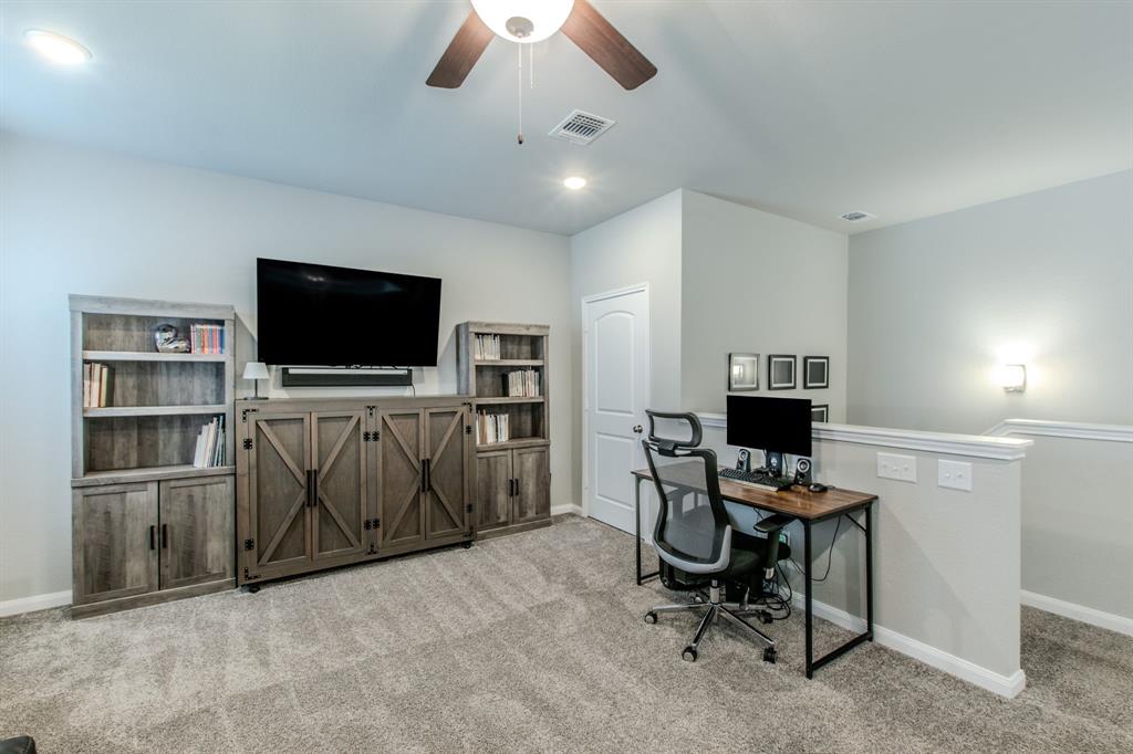 7514 Broadmoor Cove Property Photo 18