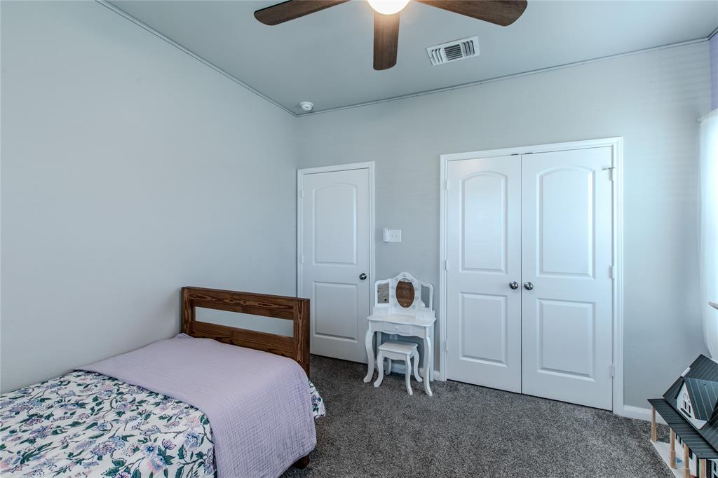 7514 Broadmoor Cove Property Photo 31