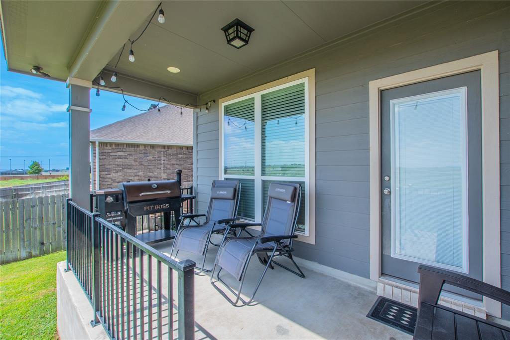 7514 Broadmoor Cove Property Photo 38