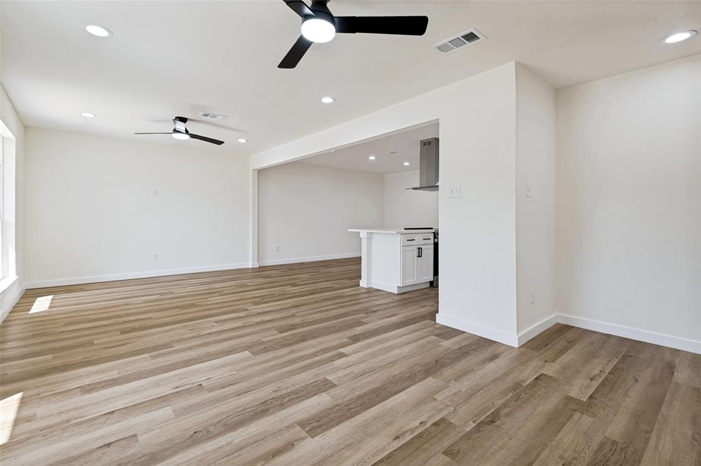 1631 Western Park Court Property Photo 7