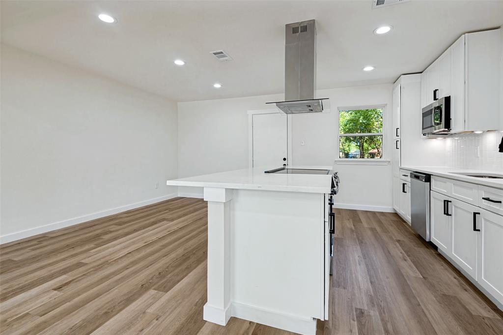 1631 Western Park Court Property Photo 12