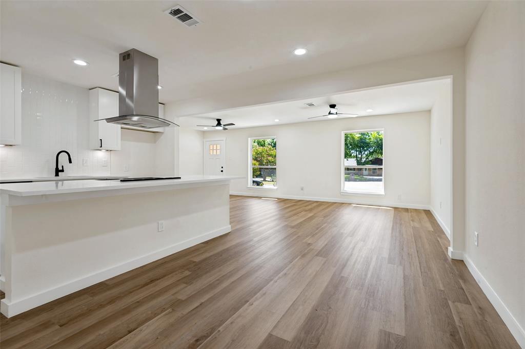 1631 Western Park Court Property Photo 13