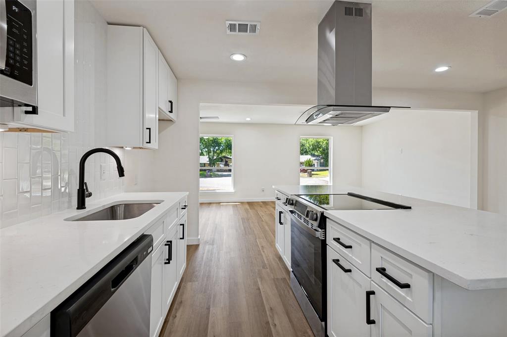 1631 Western Park Court Property Photo 15