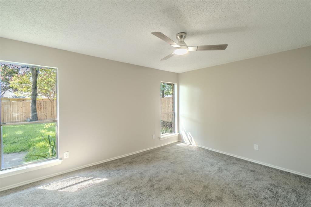 1514 Hindsdale Drive Property Photo 9