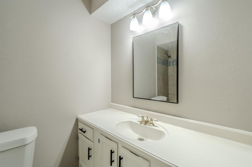 1514 Hindsdale Drive Property Photo 11