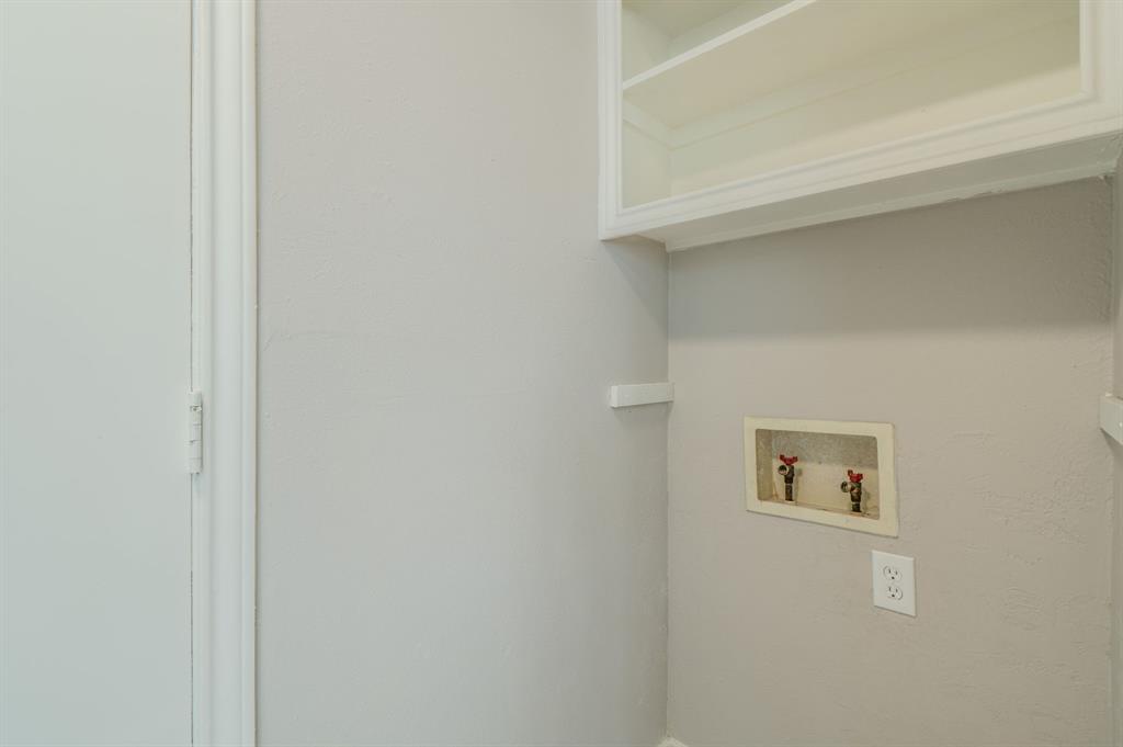 1514 Hindsdale Drive Property Photo 20