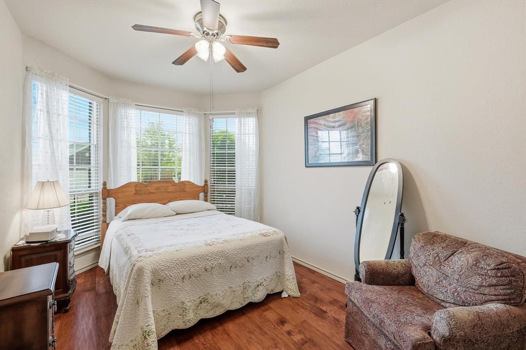 4524 Lacewood Drive Property Photo 3