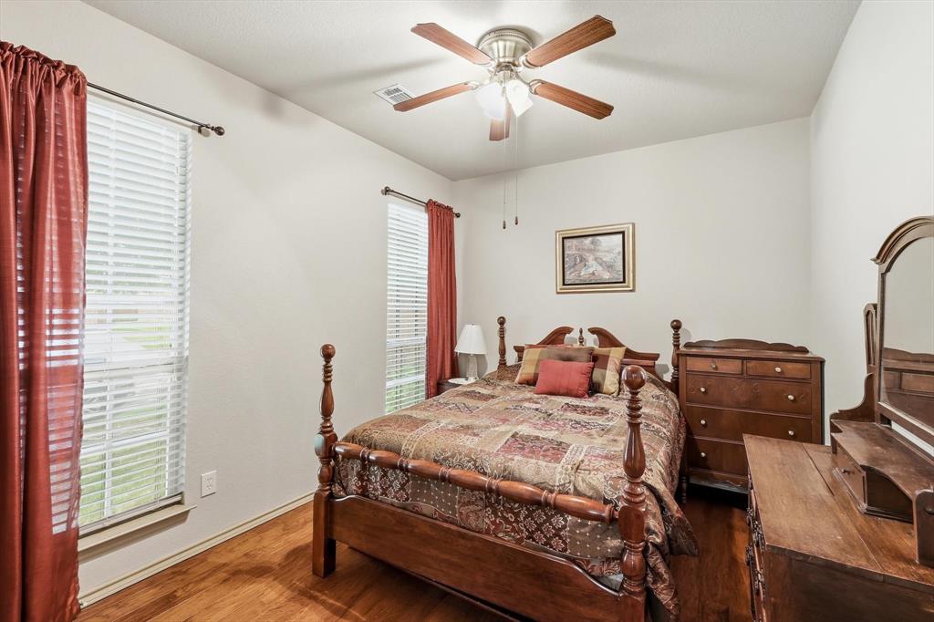 4524 Lacewood Drive Property Photo 6
