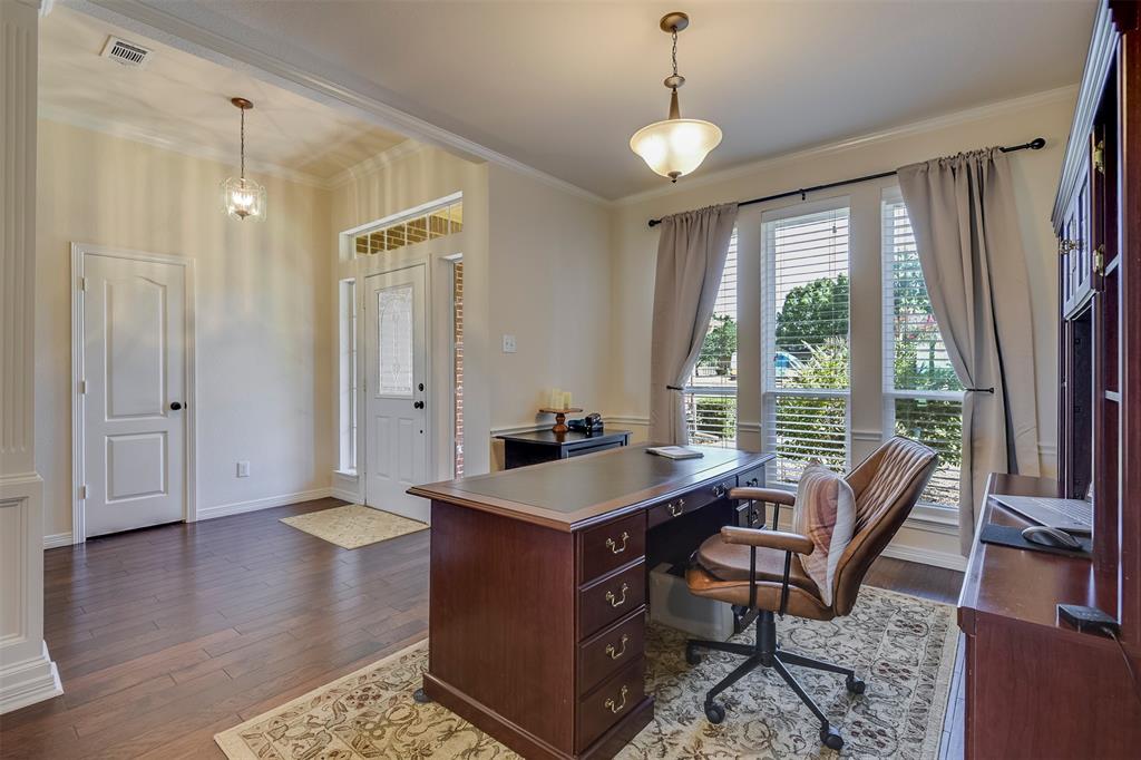 8051 Mavis Avenue Property Photo 4
