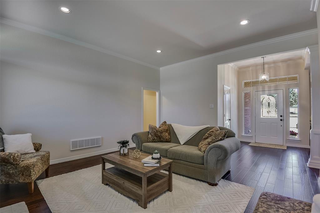 8051 Mavis Avenue Property Photo 6