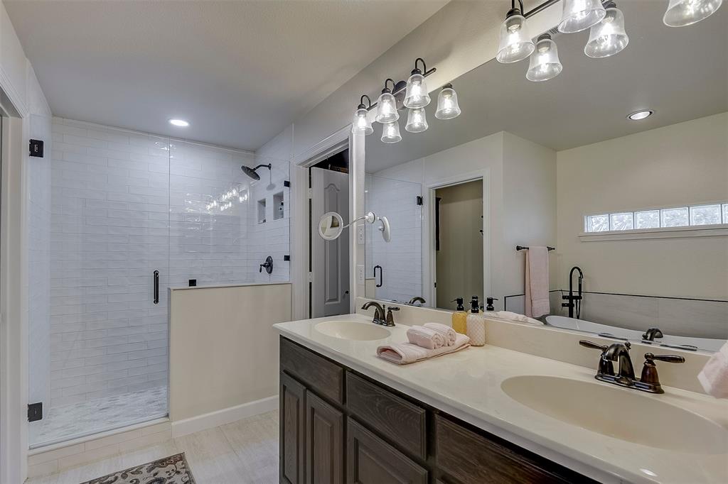 8051 Mavis Avenue Property Photo 14