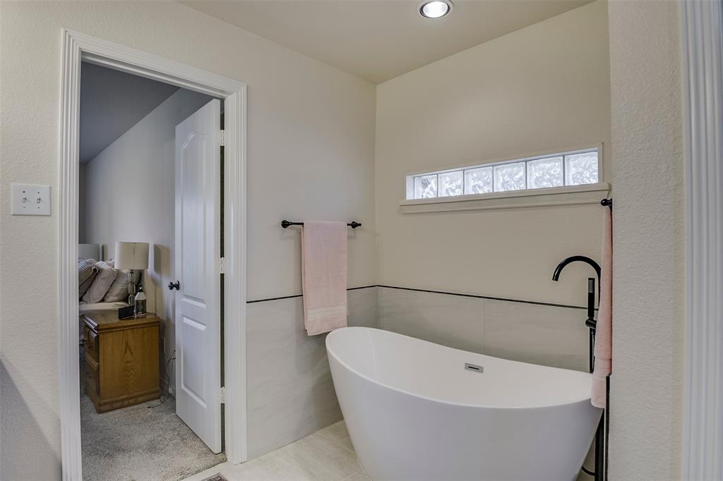 8051 Mavis Avenue Property Photo 15