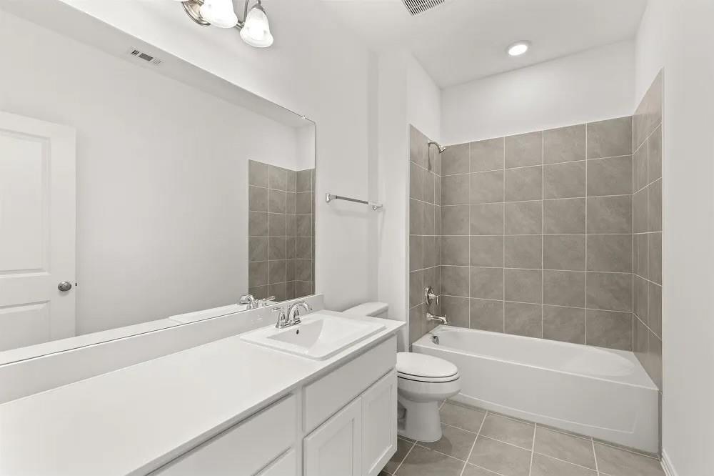 7557 Laburnam Road Property Photo 10
