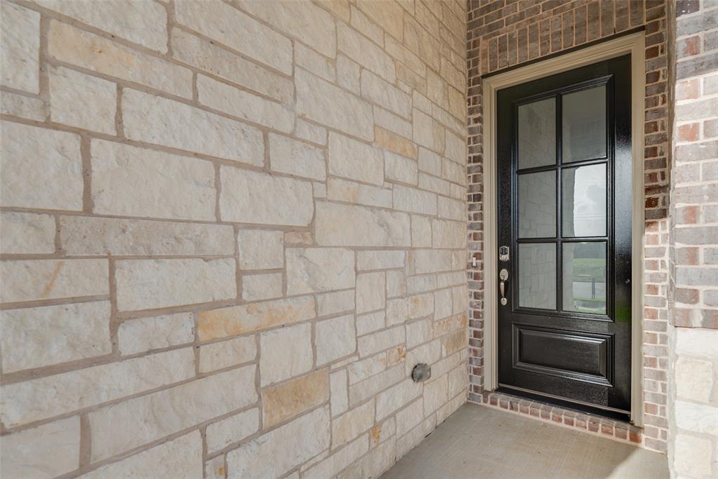4112 Picton Avenue Property Photo 5