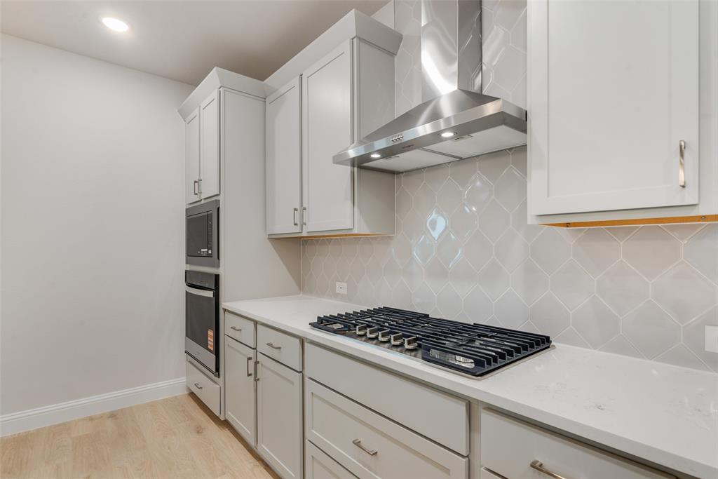 4112 Picton Avenue Property Photo 8