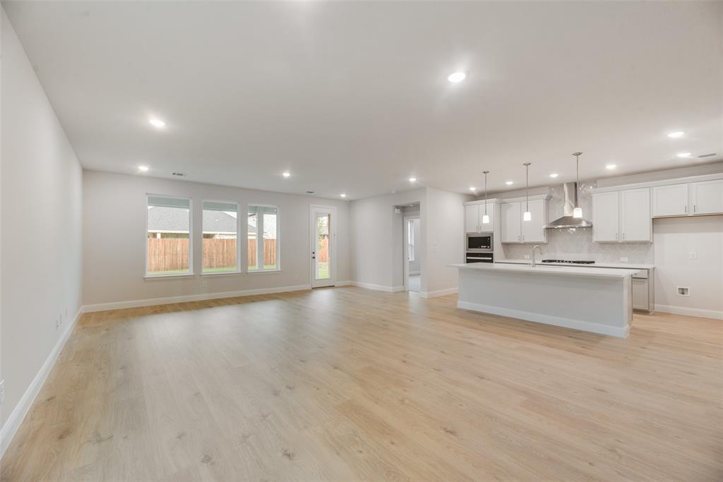 4112 Picton Avenue Property Photo 11
