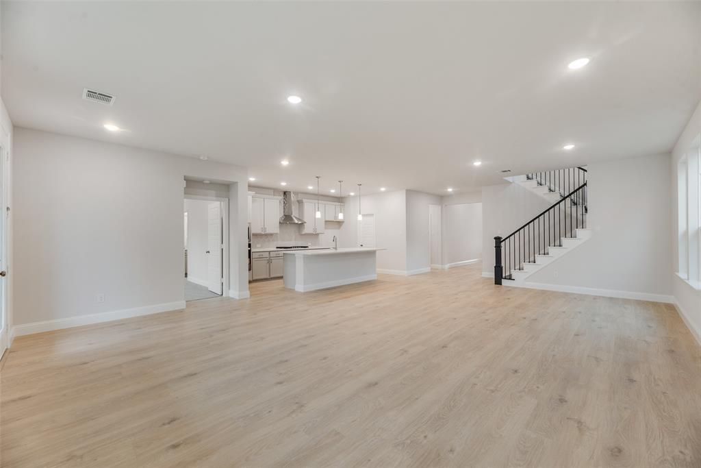 4112 Picton Avenue Property Photo 14