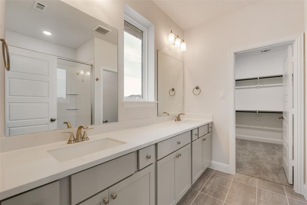4112 Picton Avenue Property Photo 18
