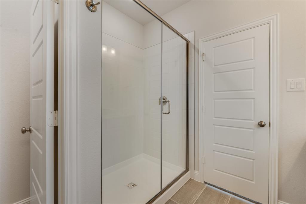 4112 Picton Avenue Property Photo 19