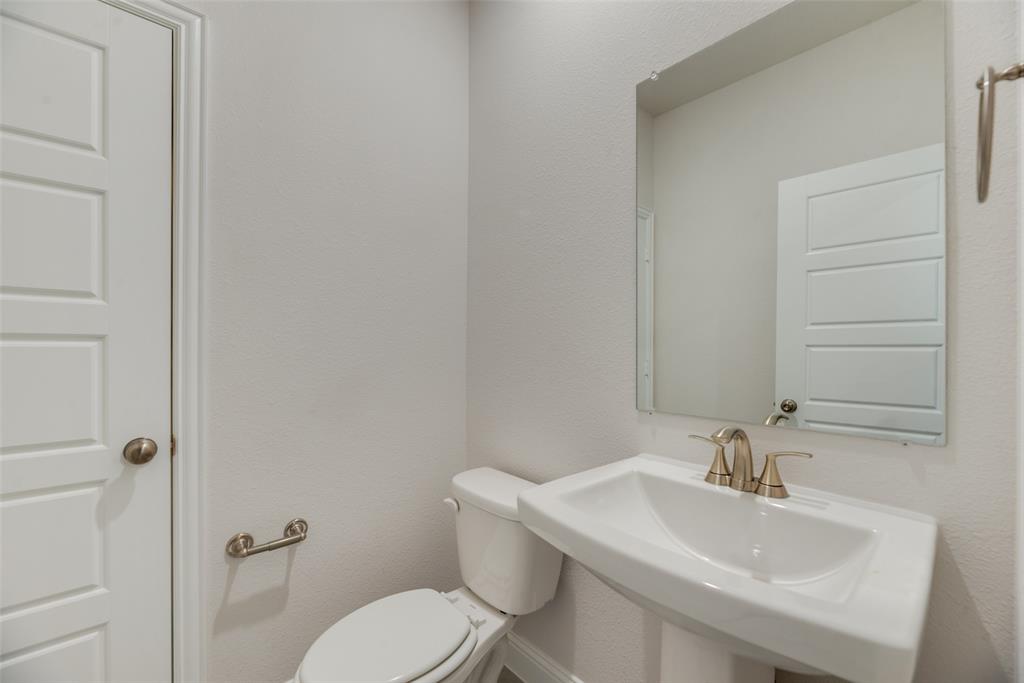 4112 Picton Avenue Property Photo 28