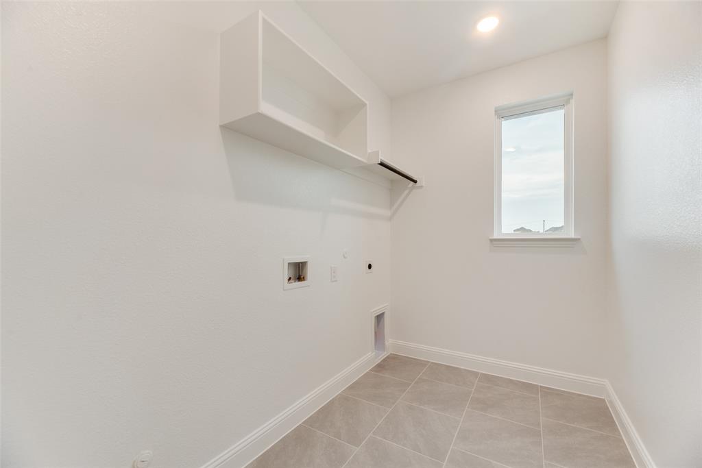 4112 Picton Avenue Property Photo 29