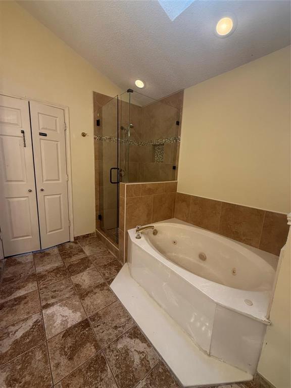 553 Raintree Circle Property Photo 11