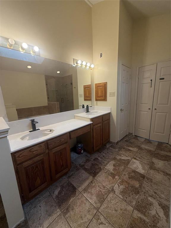553 Raintree Circle Property Photo 12