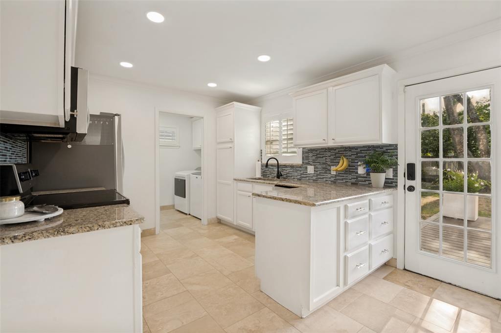 10810 Beauty Lane Property Photo 9