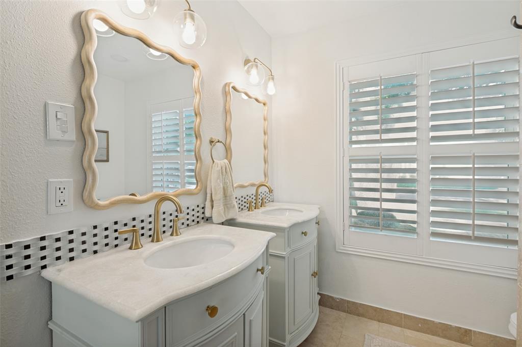 10810 Beauty Lane Property Photo 14