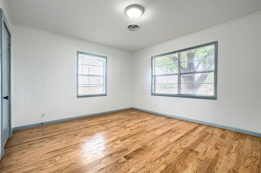 1802 Refinery Road Property Photo 15