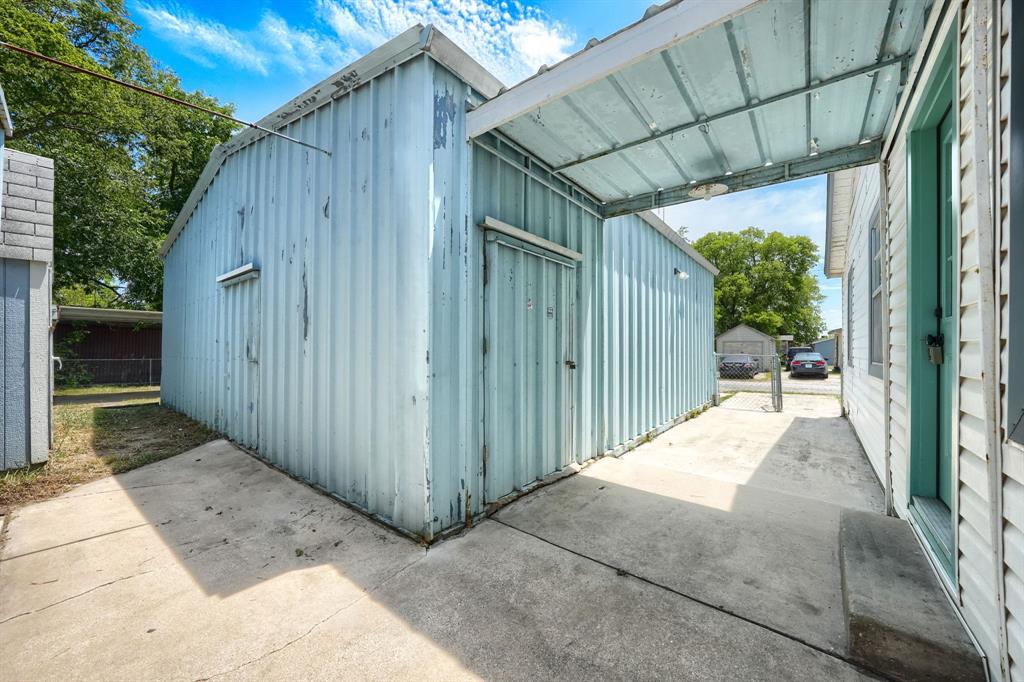 1802 Refinery Road Property Photo 24