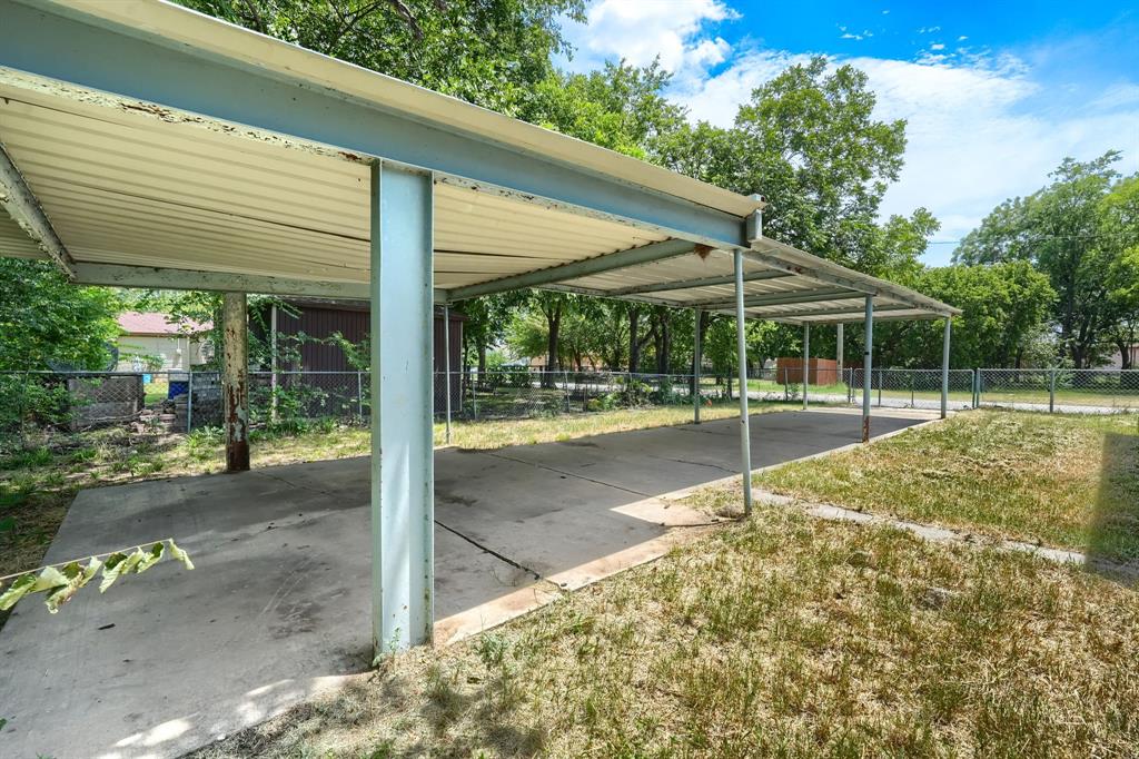 1802 Refinery Road Property Photo 26