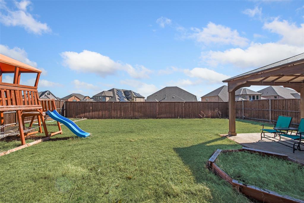 2112 Millwall Drive Property Photo 3