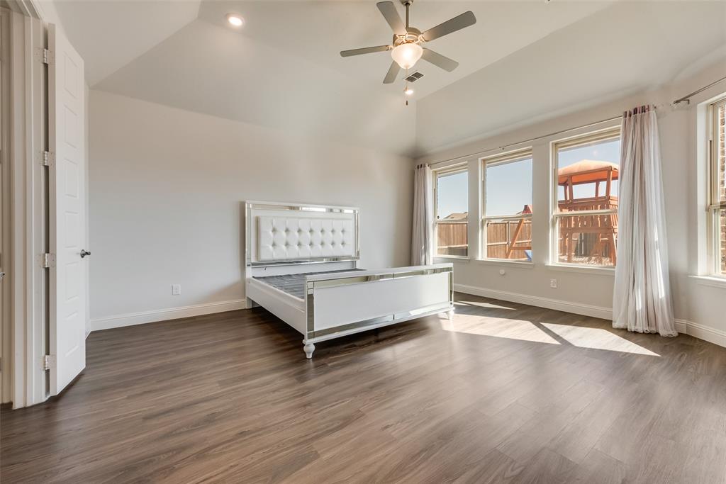 2112 Millwall Drive Property Photo 11