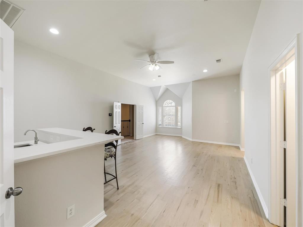 7798 Meadow Hill Drive Property Photo 19