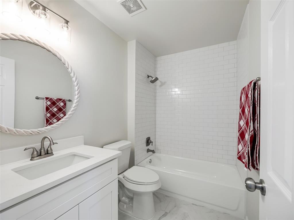 7798 Meadow Hill Drive Property Photo 24