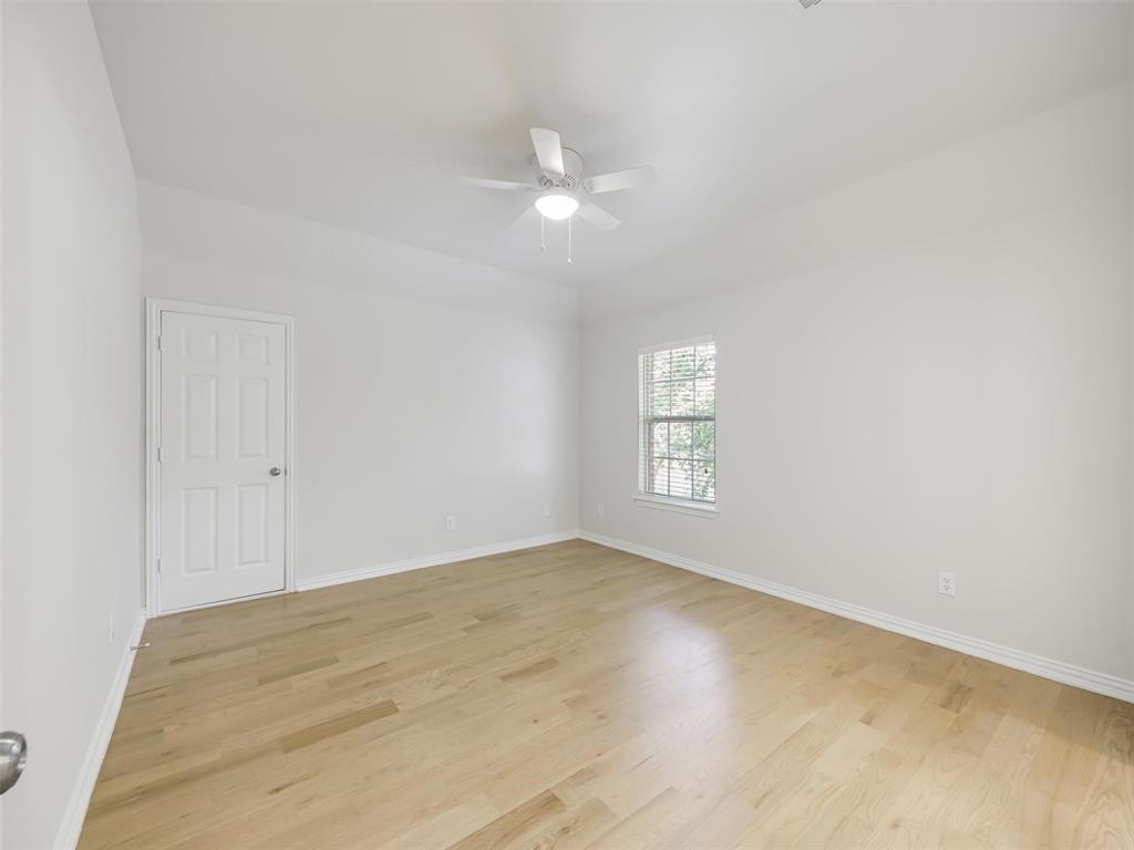 7798 Meadow Hill Drive Property Photo 25