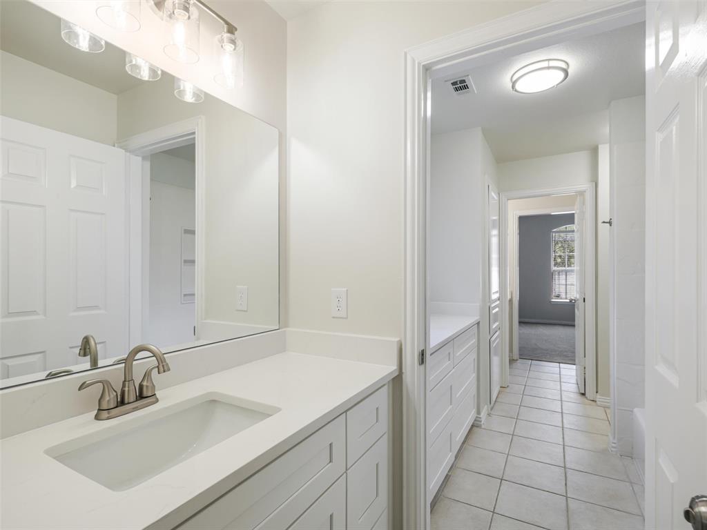 7798 Meadow Hill Drive Property Photo 26