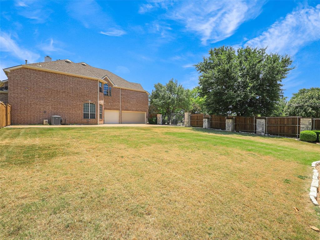 7798 Meadow Hill Drive Property Photo 33