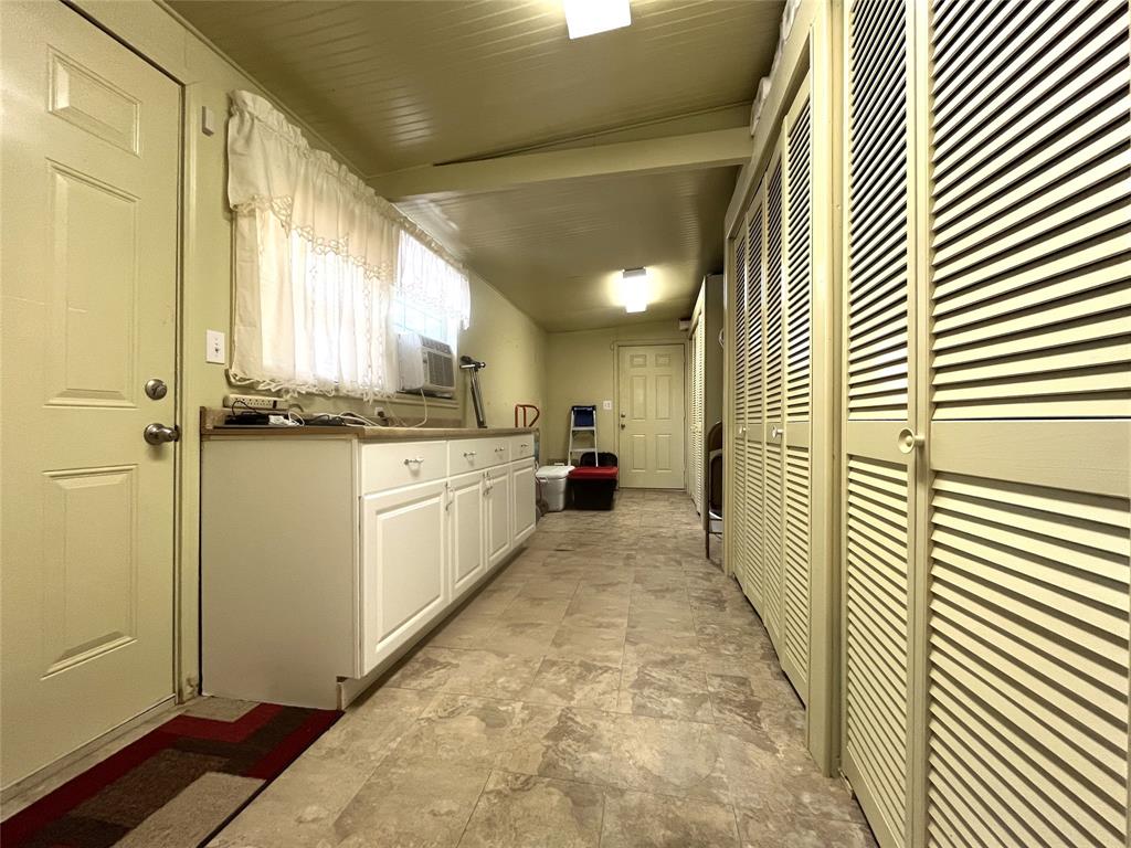 301 Briggs Street Property Photo 24