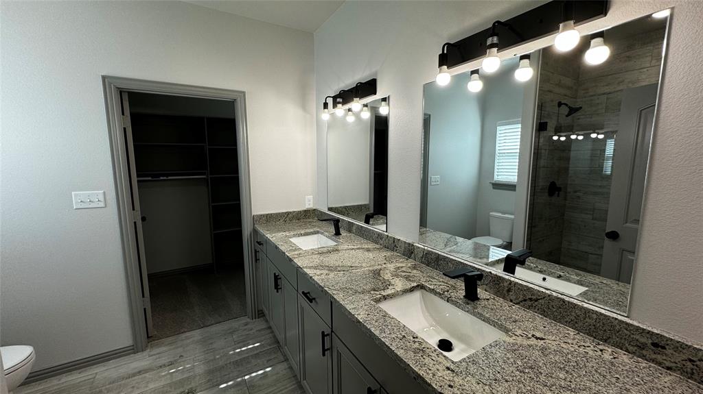 207 S 4th Property Photo 12