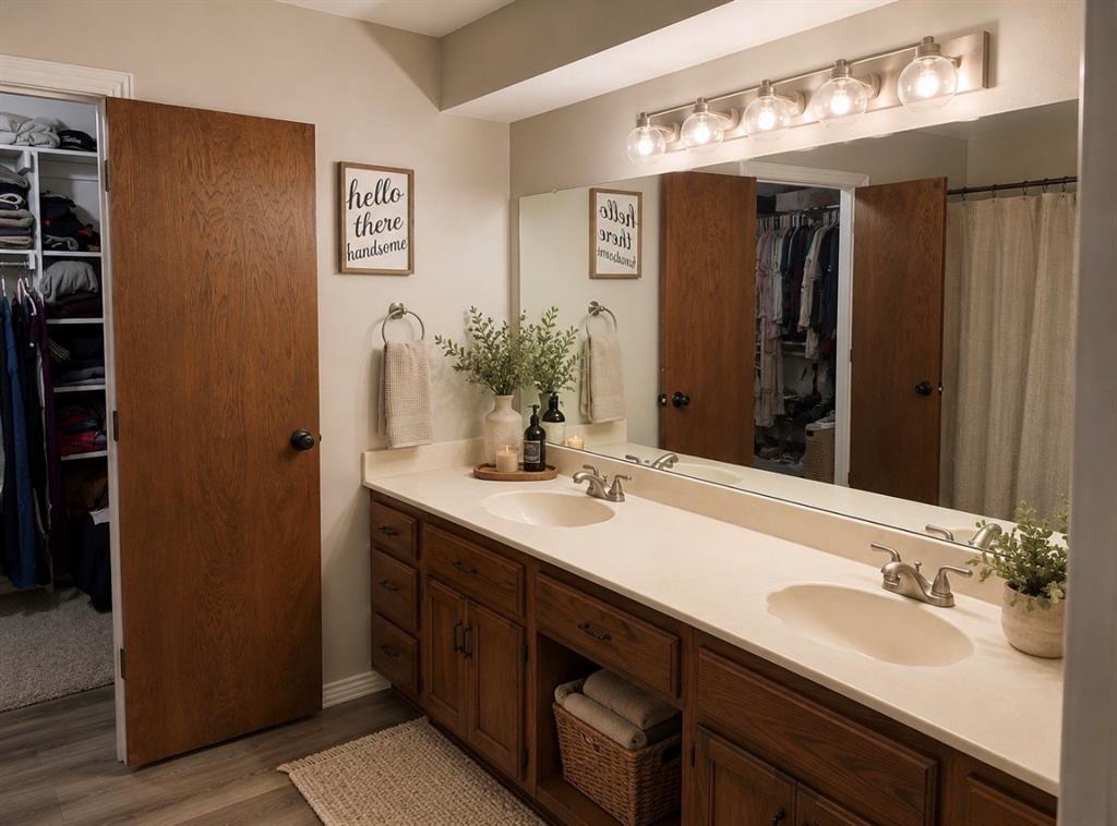 4016 Hidalgo Drive Property Photo 6