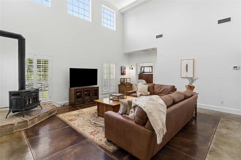 4030 Weston Road Property Photo 10