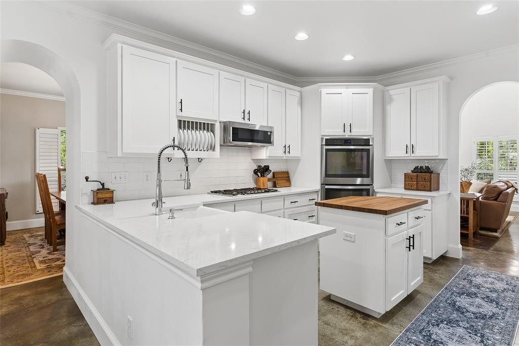 4030 Weston Road Property Photo 14