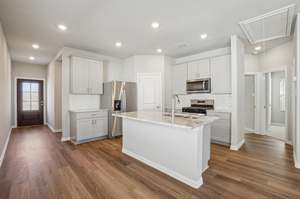204 Winchester Hill Lane Property Photo 1